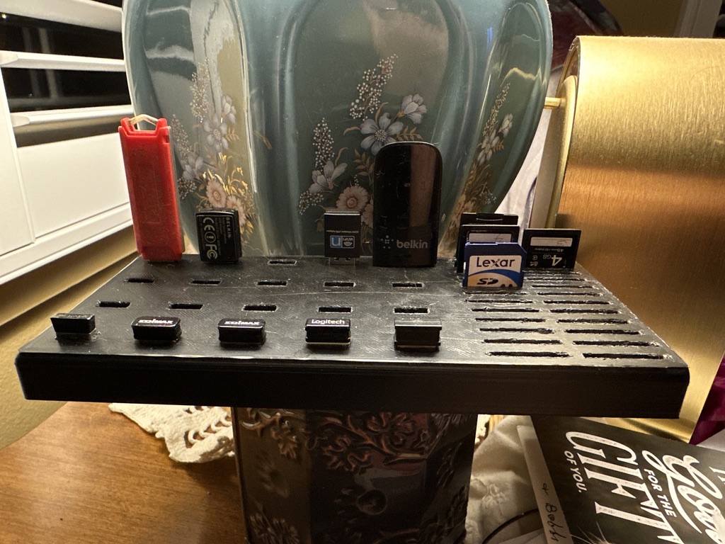 USB and SD card holder 3d printed in PETG plastic